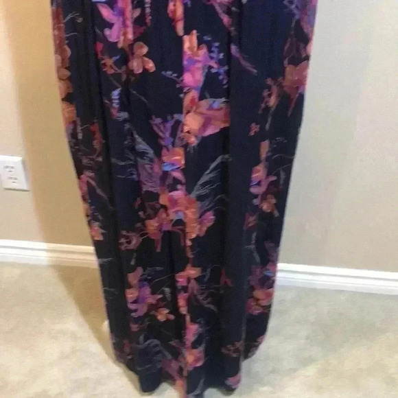 A New Day Floral High Neck Ruffle Maxi with Pockets-Size M - Picture 8 of 8